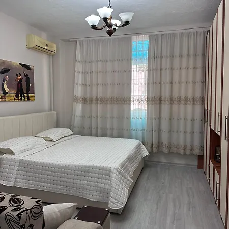 Bora's * Tirana